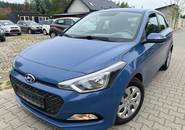 Hyundai i20 cena 39900 przebieg: 101000, rok produkcji 2018 z Namysłów małe 596